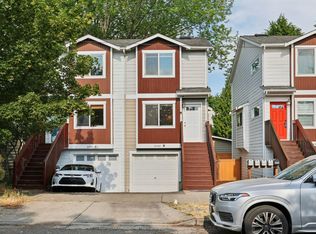 8450B 25th Ave SW, Seattle, WA 98106