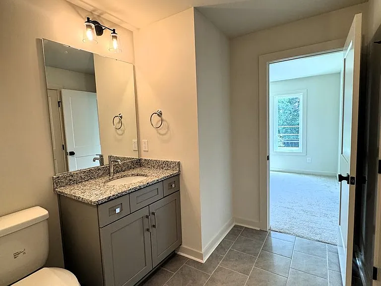 2504 Freeman Rd SW — Photo 17
