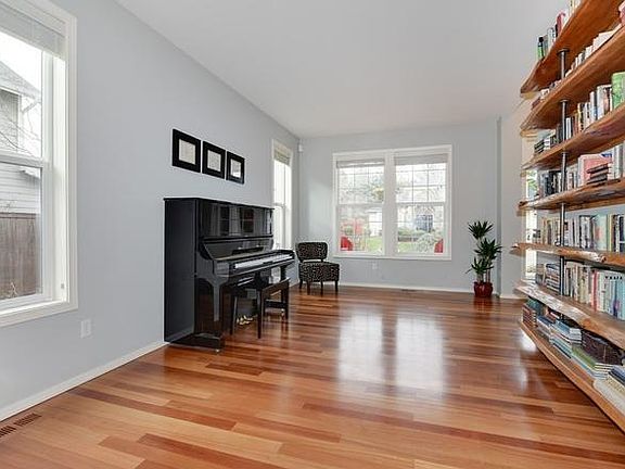 4th image of 27811 NE 154th St