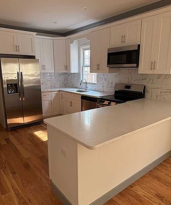 1st image of 560 Linden Blvd
