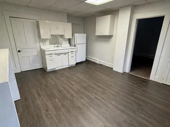 Affordable 1-Bedroom, 1-Bath Triplex Unit in Winchester