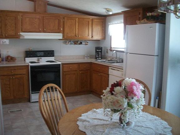 Lots of Counter Space