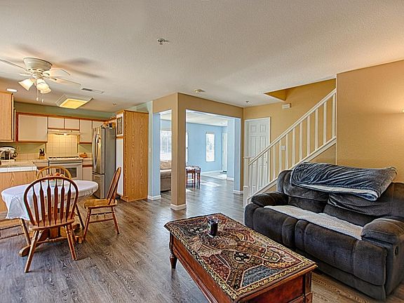 3rd image of 6 Paraiso Ct