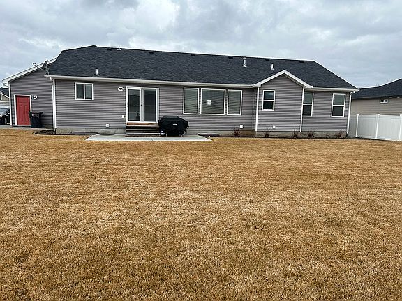 2nd image of 309 Deon Ln