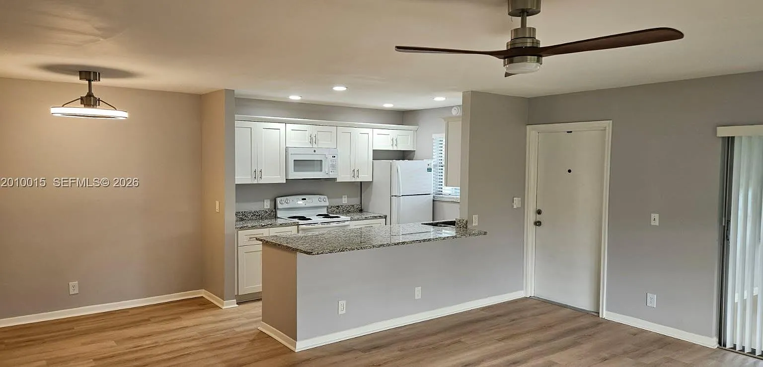 High Point Of Delray Beac — Photo 1