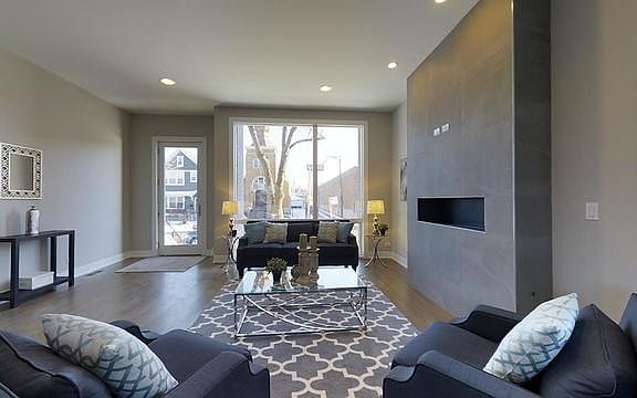 3rd image of 2416 N Campbell Ave