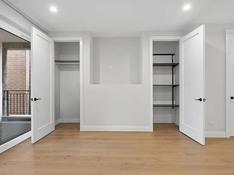 3739 N Clifton Ave #1 — Photo 41