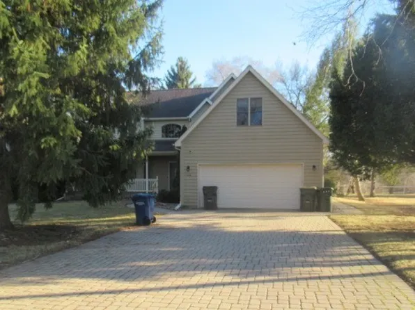 116 Tammy Ln, Somonauk, IL 60552