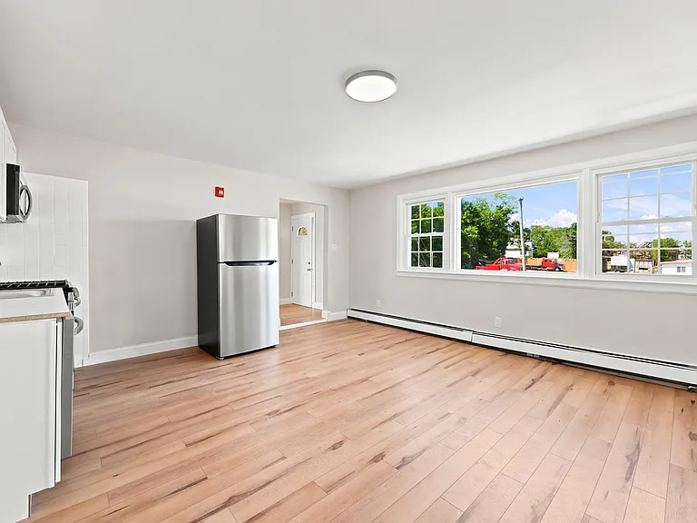 805 W New York Ave — Photo 9