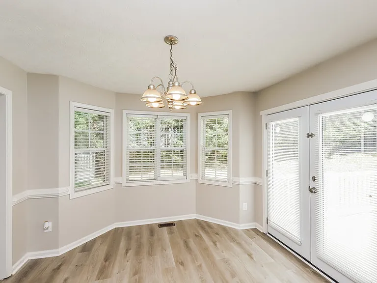 222 Fairview Oak Pl — Photo 8