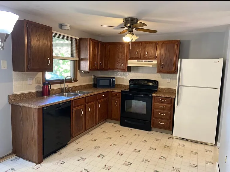6261 Wynmoor Dr — Photo 6