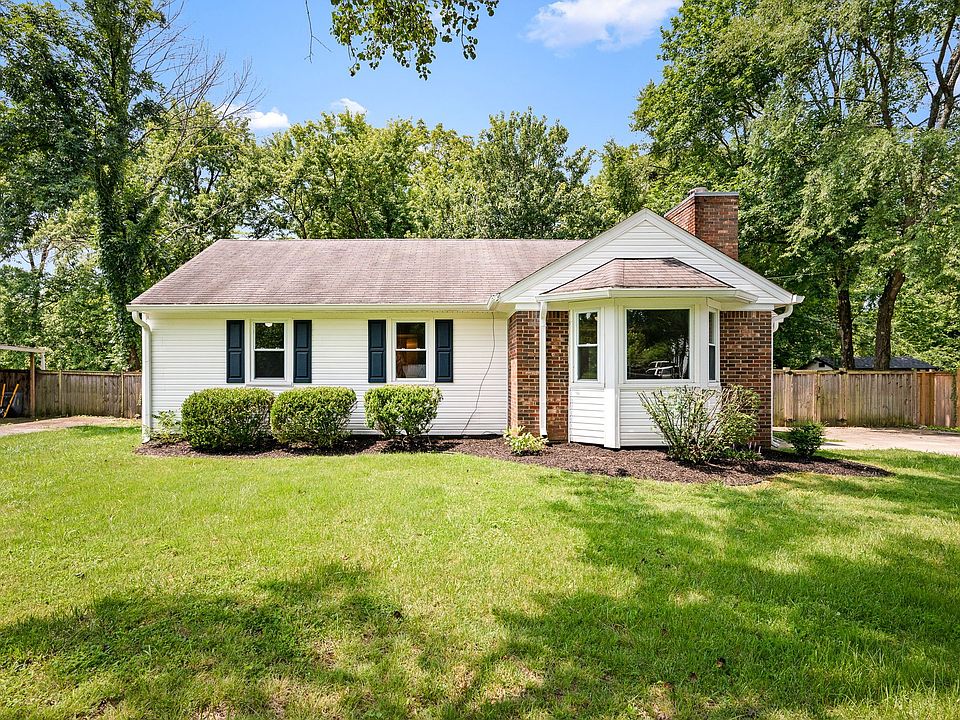 1st image of 121 Sunnymeade Dr