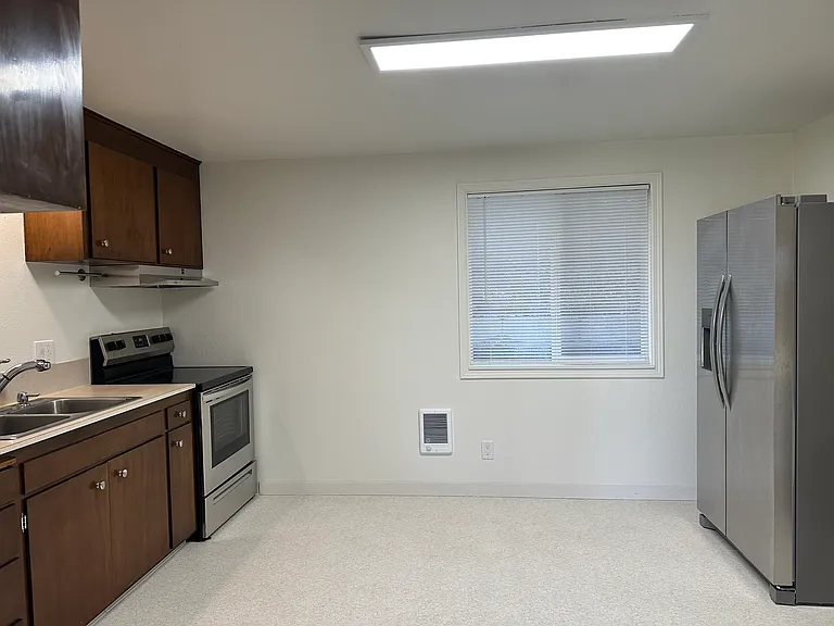 2427 Gibson Rd — Photo 4