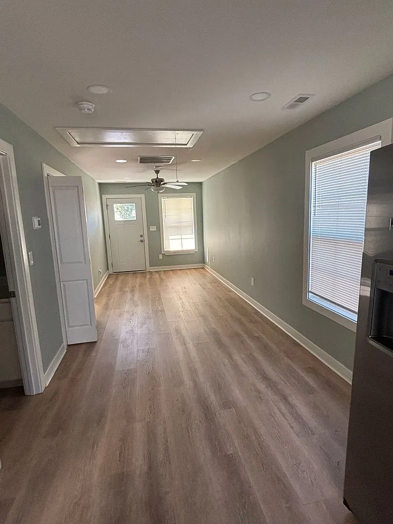 Fresh, Modern & Move-In Ready — Photo 3