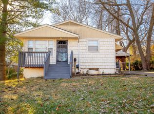 7807 E 48th St, Kansas City, MO 64129