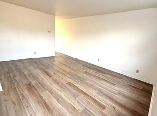 184 Oak Grove Rd APT 10, Johnson City, TN 37615