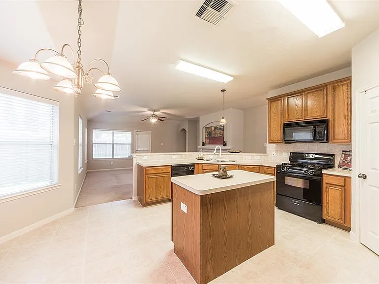 9934 Barr Lake Dr — Photo 8