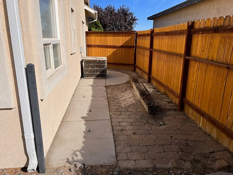 1021 Pepper Ln — Photo 39