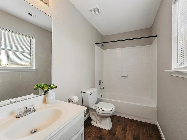 18910 Remington Mill Dr — Photo 9