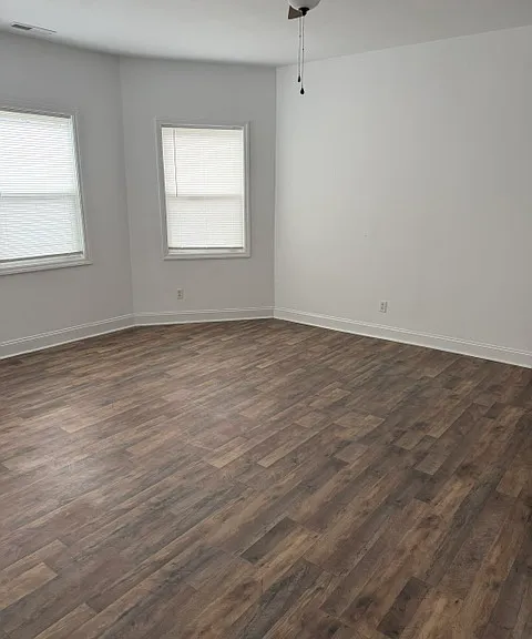 216 S Tillery St — Photo 4