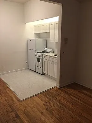 Rented by Eric Goodman Realty Corp | media 24