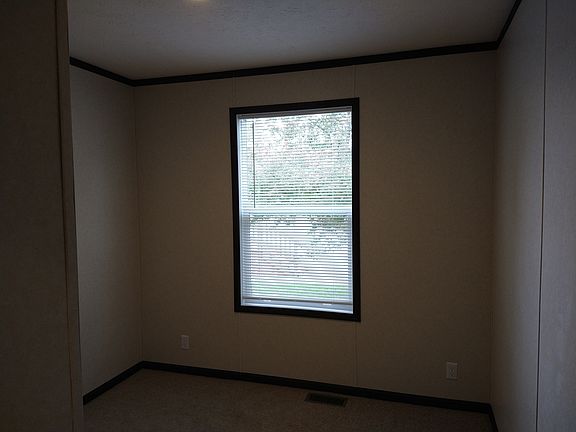 3rd image of 319 Kennedy Ct #319