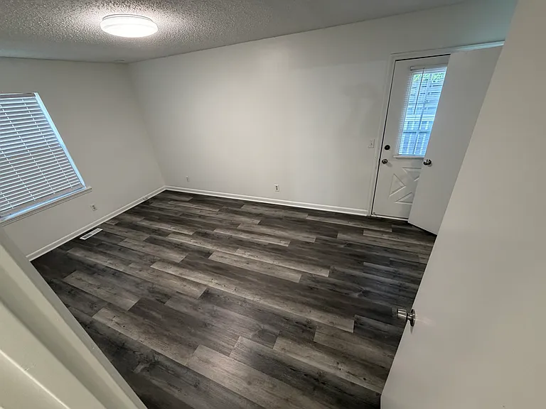 533 Cedar Dr — Photo 11