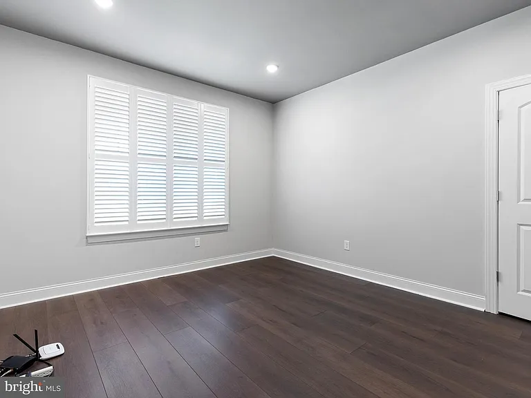 240 Baldy Ln — Photo 36