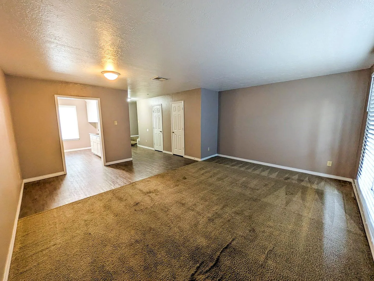 Laurel Square Townhomes — Photo 2