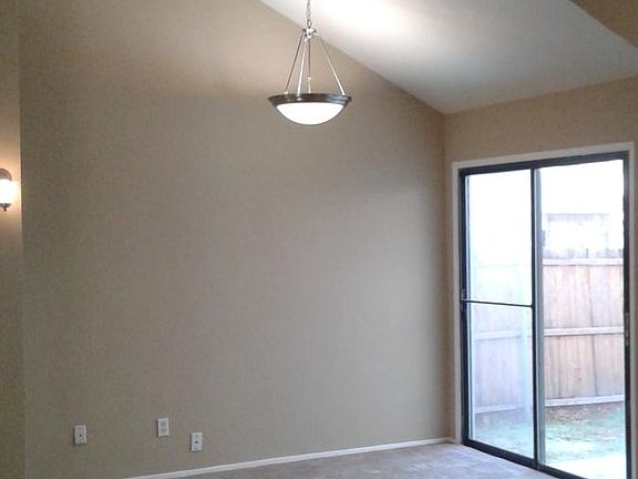 3rd image of 6028 Dooley Dr
