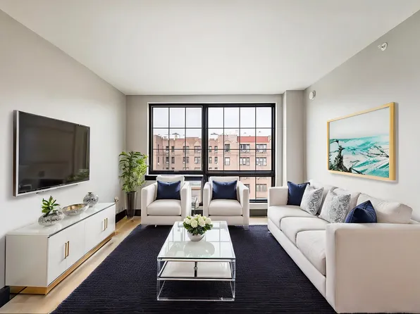 88 Linden Boulevard image 1 of 14