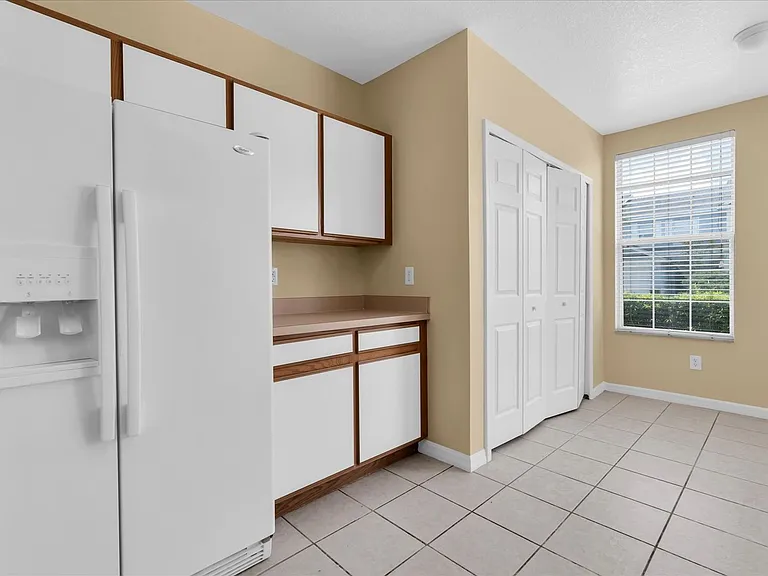 9624 Carlsdale Dr — Photo 11