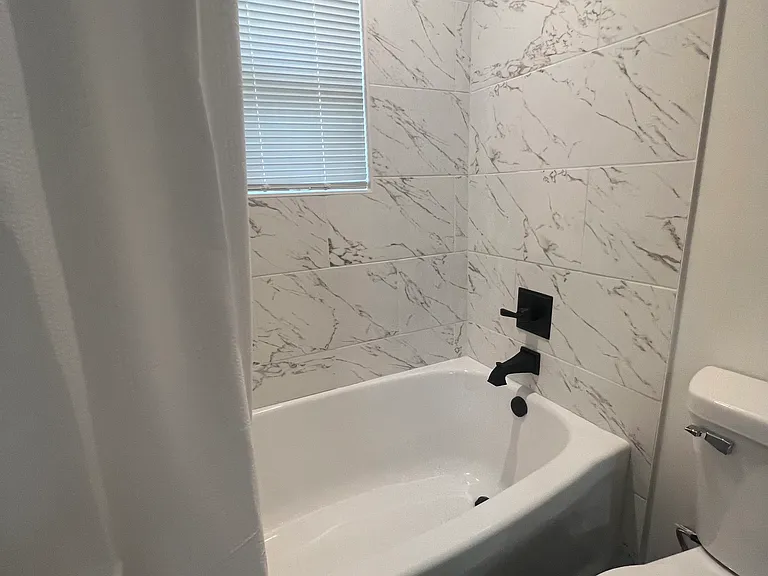 238 N Alfonte St — Photo 8