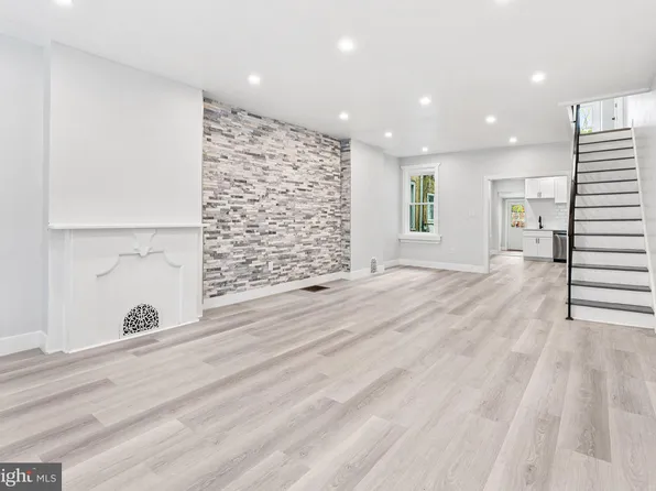 3811 Fairmount Ave, Philadelphia, PA 19104