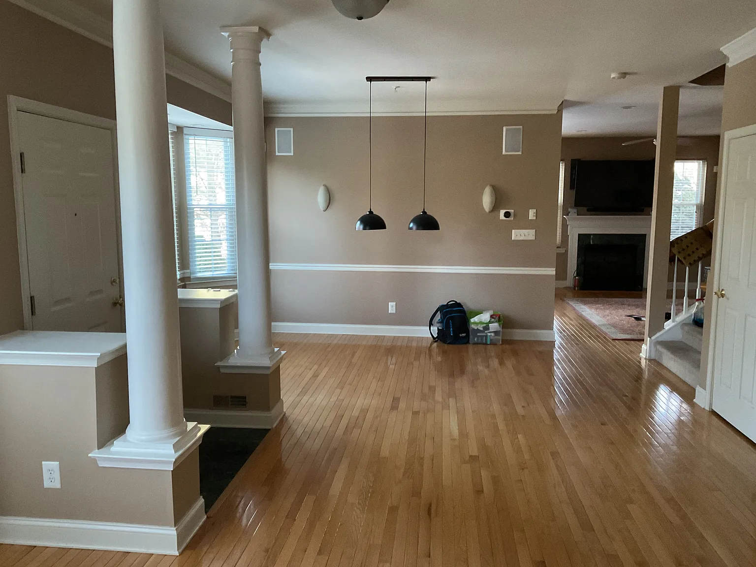 4 bed, 2.5 bath, 2760 sqft, $3,195 — Photo 1