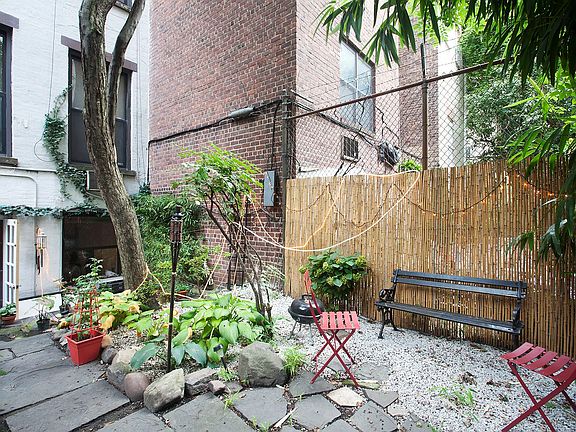 4th image of 345 W 29th St #G