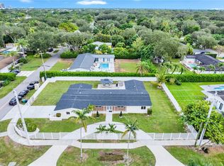 10705 SW 87th Ave, Miami, FL 33176