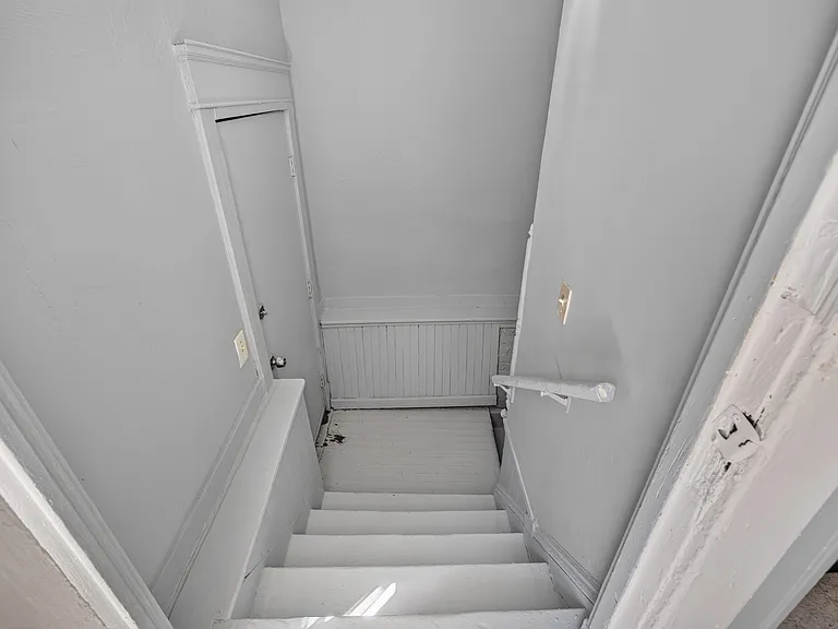 9920-22 Somerset Ave #9920 — Photo 5