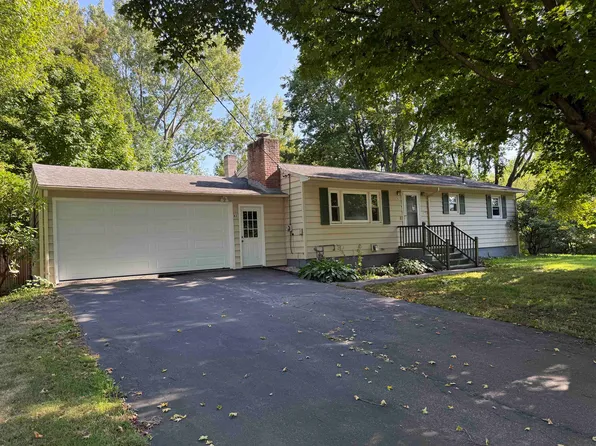 82 Sunset Drive, Colchester, VT 05446