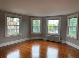 30 Elmgrove Ave APT 4, Providence, RI 02906