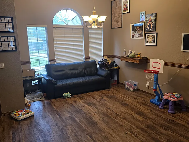 1202 Briar Creek Rd — Photo 5