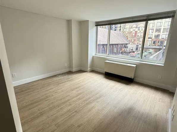 250 West 50th Street image 1 of 6