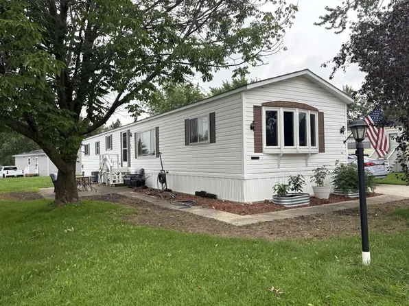 19900 128th St #142, Bristol, WI 53104