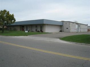 1520 N Kelsey St, Visalia, CA 93291