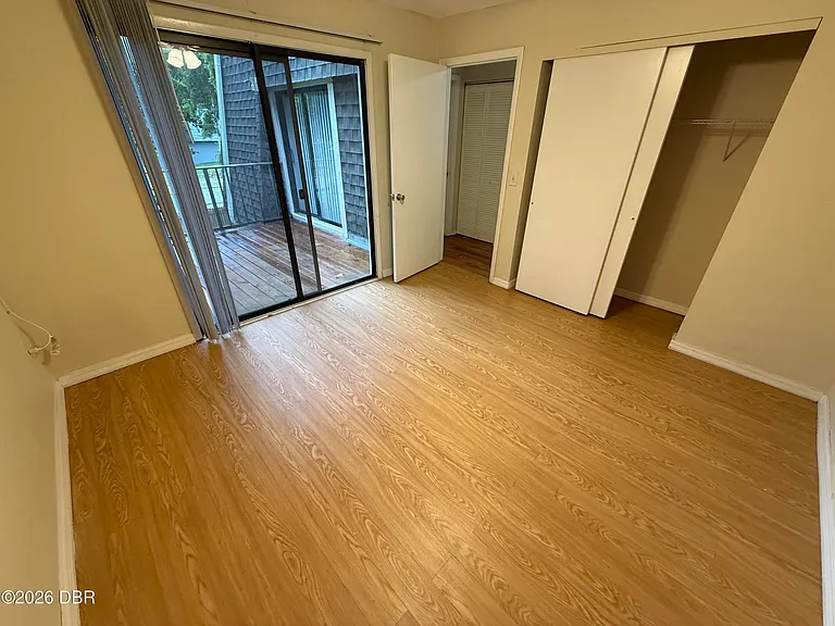 71 Springwood Sq — Photo 13