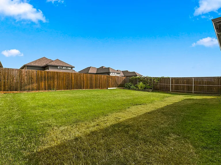 1717 Canals Dr — Photo 30