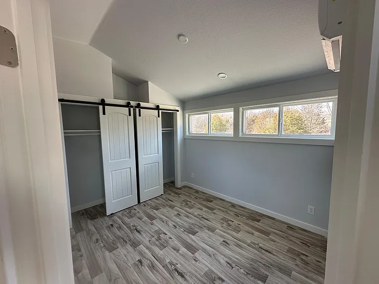 20900 N Lakeshore Dr — Photo 8