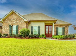 208 Aspen Dr, Raceland, LA 70394