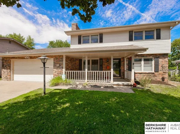 1204 Potter Rd, Bellevue, NE 68005