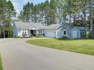 7070 Appollo Lake Ln, Traverse City, MI, 49685